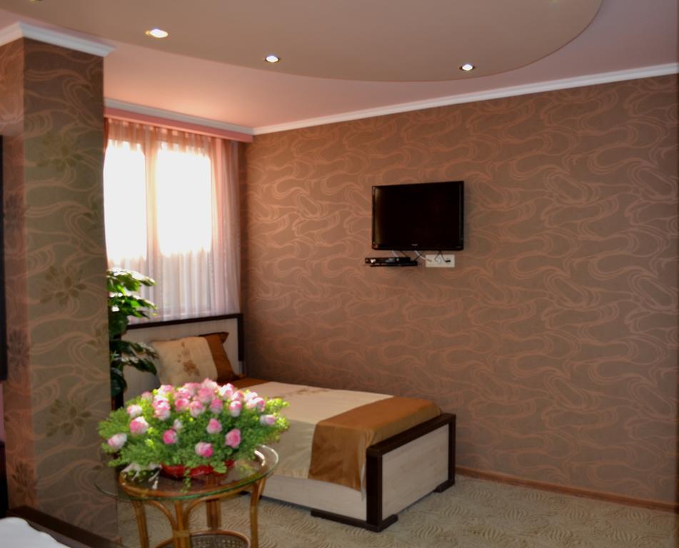 New Baxos Hotel Yerevan Bilik gambar